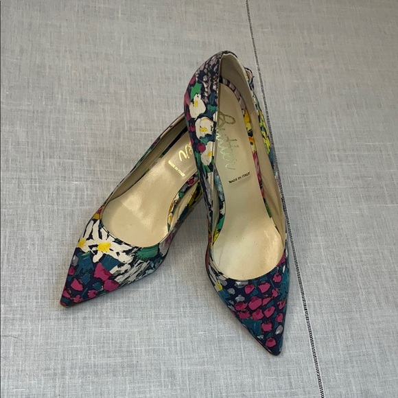 EUC Butter Luxury Italian Floral Women's Heels Size 7 - Picture 2 of 6